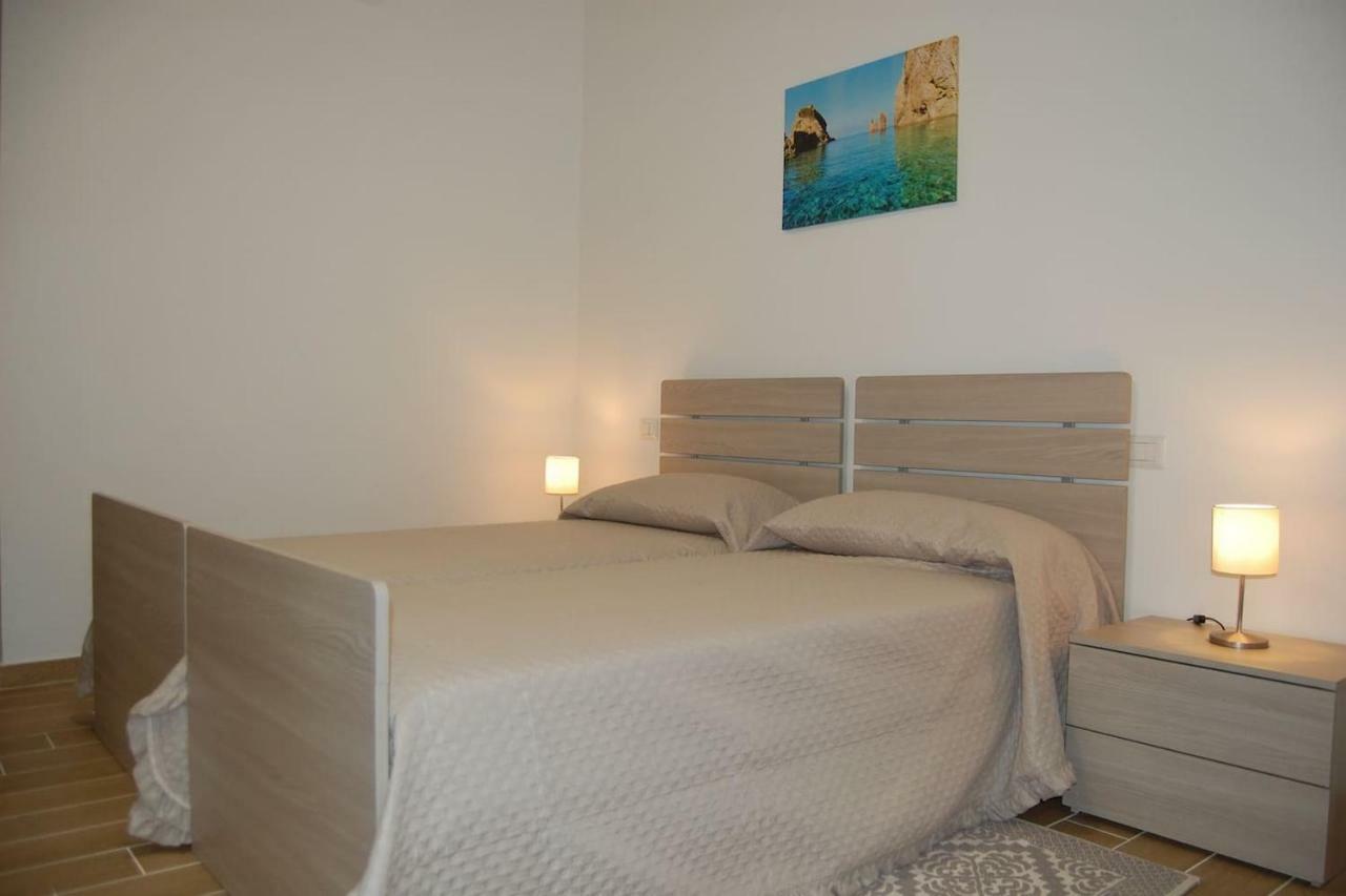 La Casa Di Nina Apartment Minturno Luaran gambar